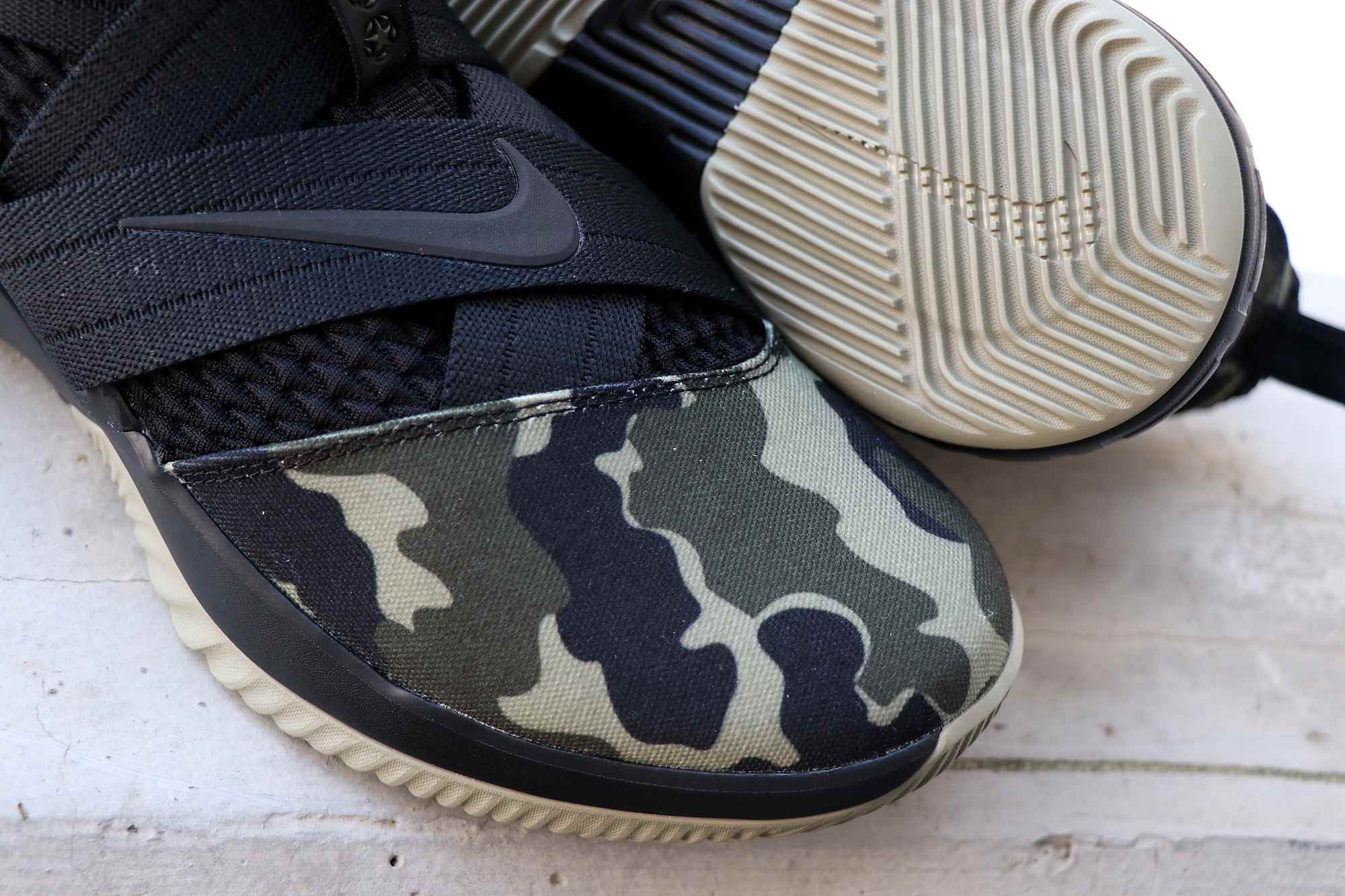 lebron soldier 1 france